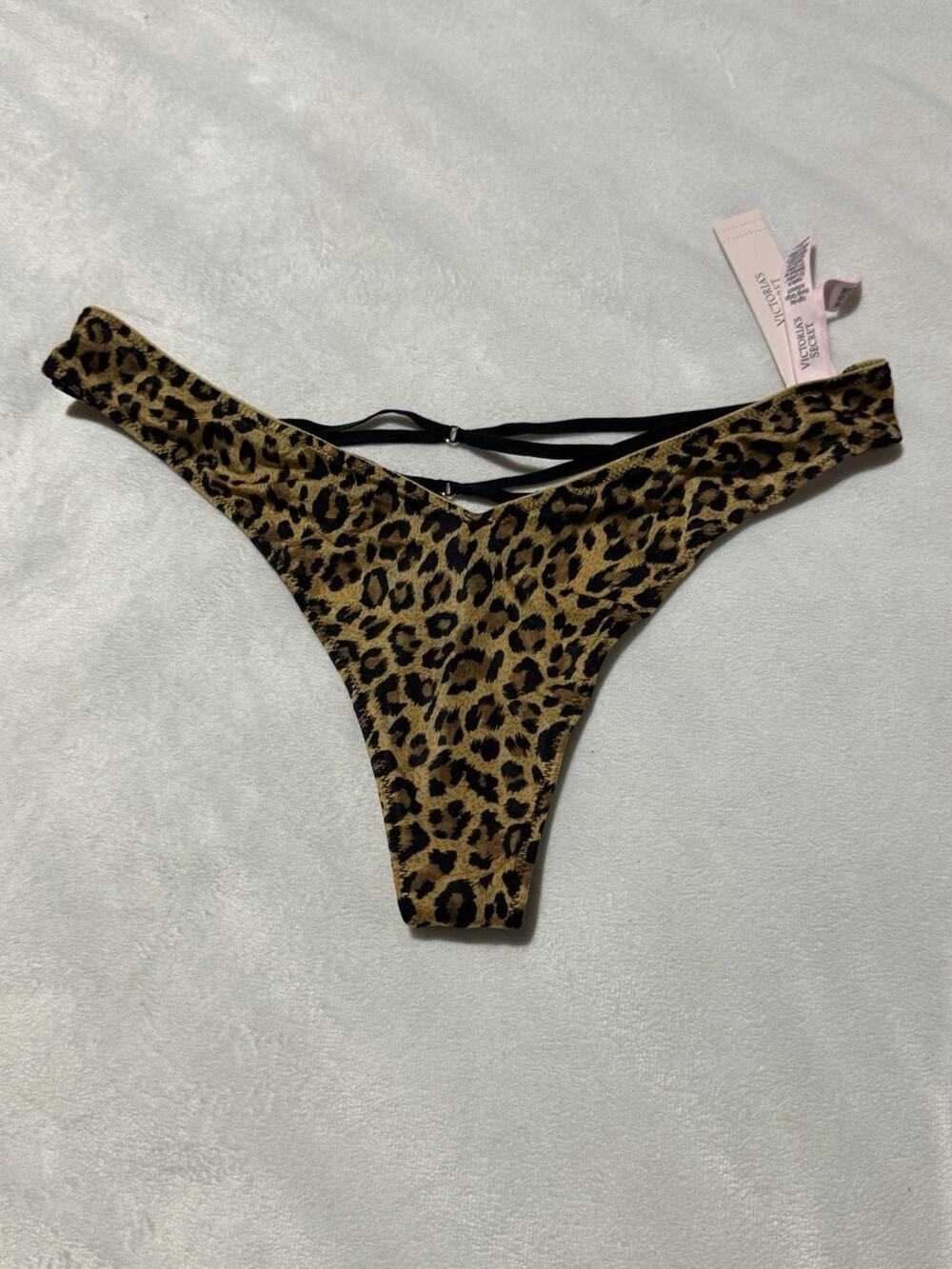 Victoria's Secret Leopard Print Strappy V-Hardware Thong Panty NWT